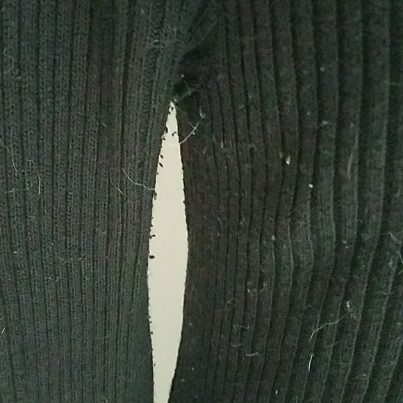 Sweater - Picture 4 of 5